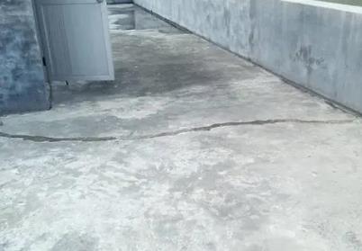 仁寿楼顶漏水维修公司分享下如何解决卫生间隐蔽部位漏水的问题?